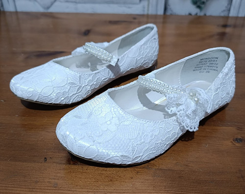 Monsoon white lace mary jane - lace,